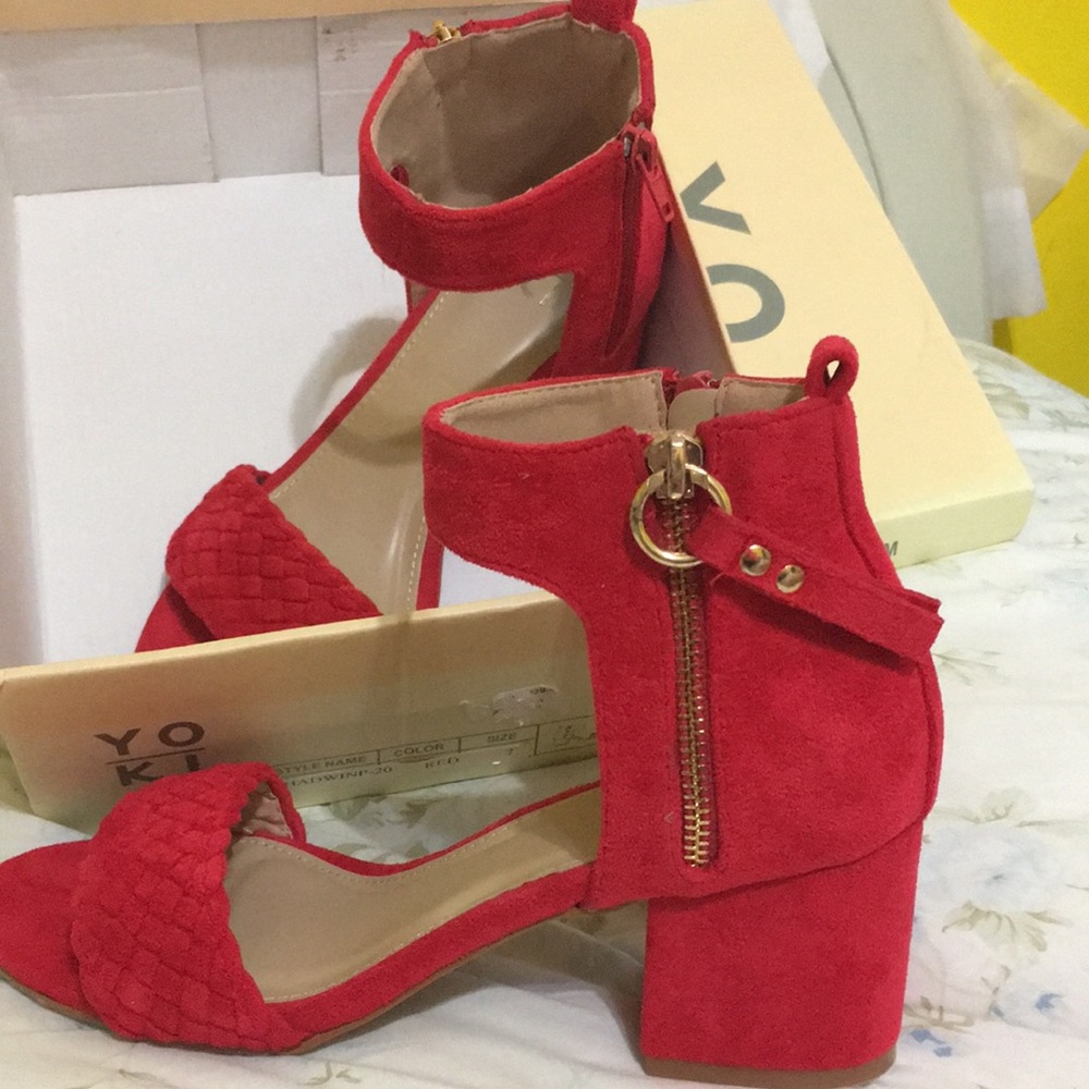 Women’s shoes